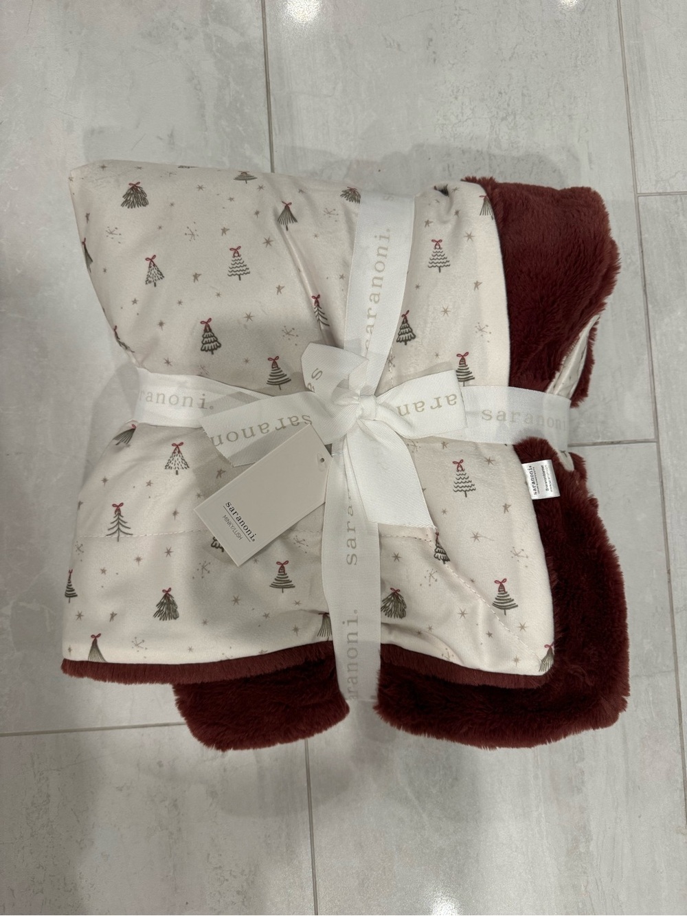 NWT Saranoni Minky/Faux Fur Throw Blanket